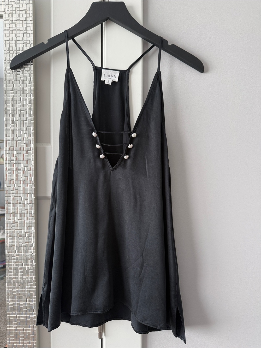 Cami NYC Black Silk Pearl-Button Cami small like brand new!!